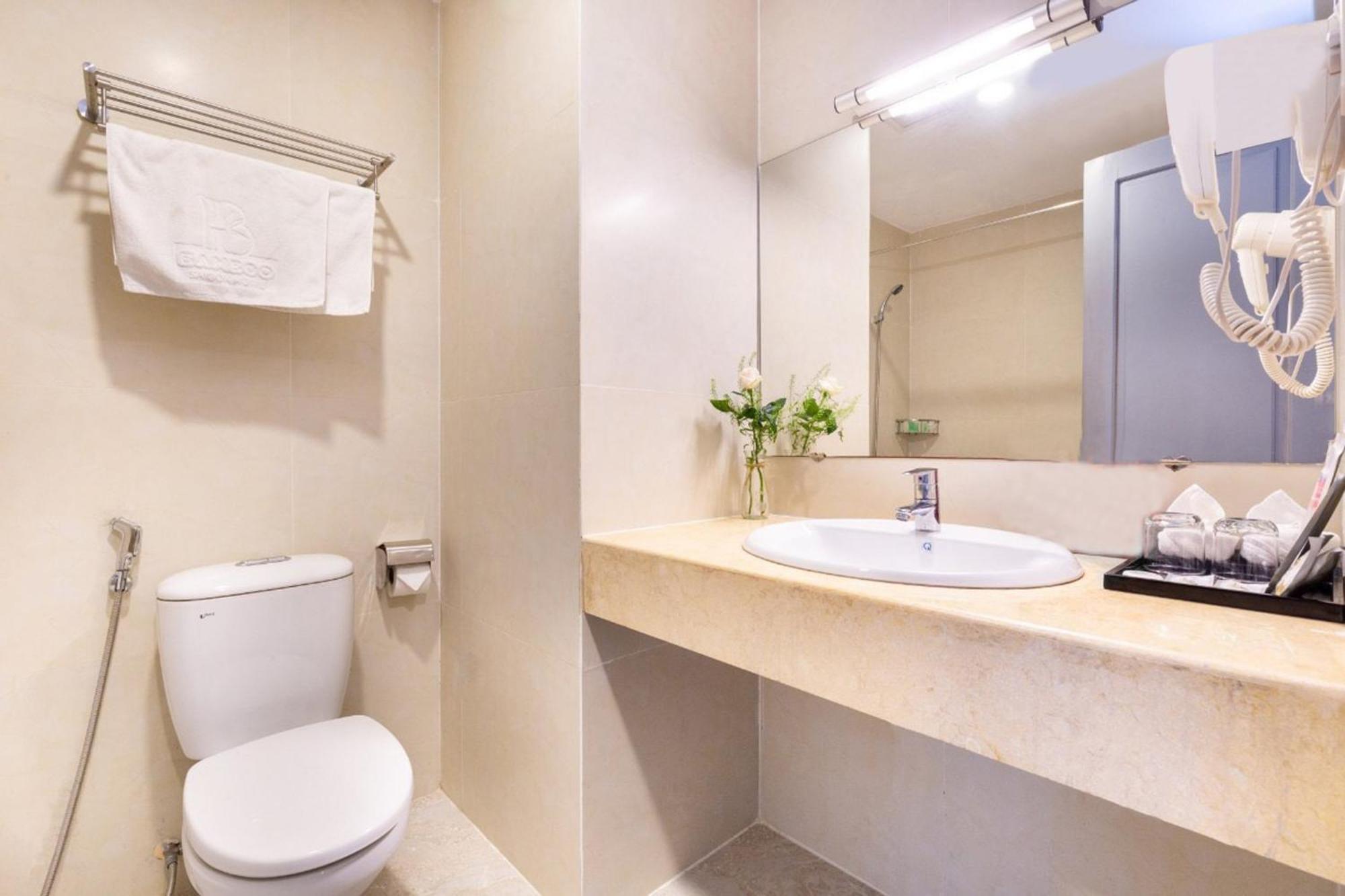 Khach San Bamboo Sai Gon Hotel Ho Chi Minh City Exterior photo
